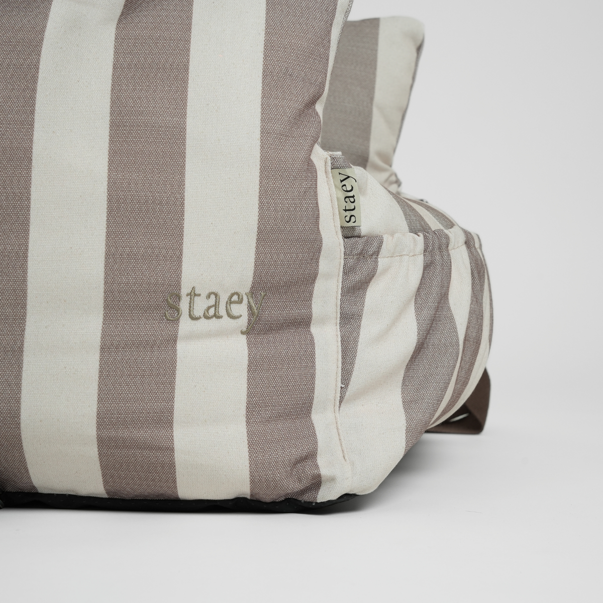 Lara Striped Dog Car Seat