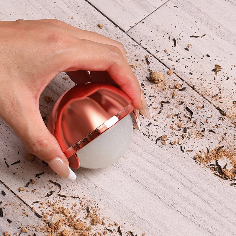 Reusable Pet Hair Remover Ball 🐾