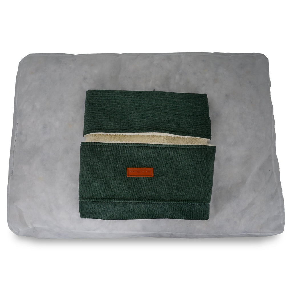 The Richmond Luxury Dog Bed – Forest Green