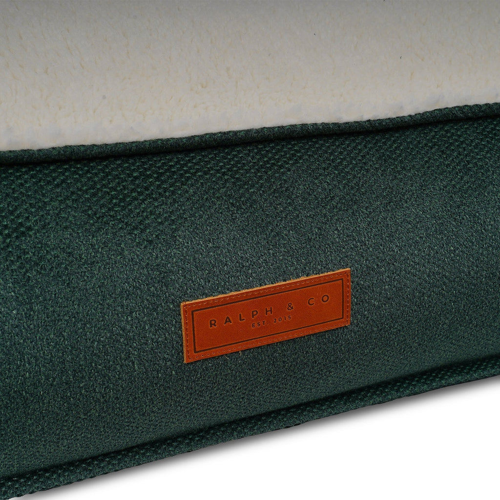 The Richmond Luxury Dog Bed – Forest Green